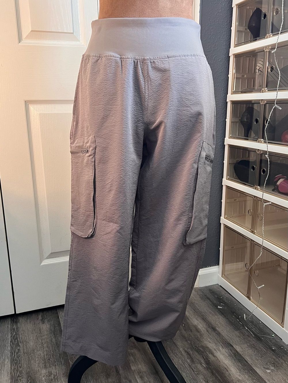 High-Rise Wide Leg Cargo Pants in Heather Gray - Picture 2 of 8